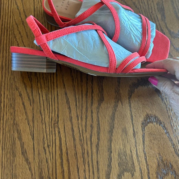A new day orange sandal 8 women’s - Picture 2 of 5